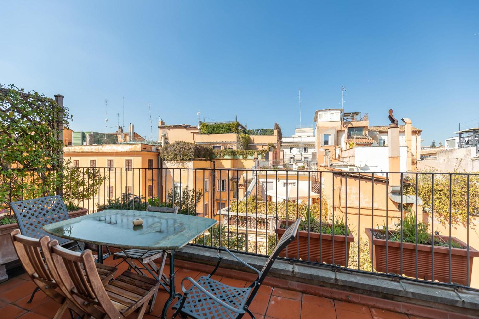 Trevi Comfortable Apartment With Terrace | Romeloft Exterior photo